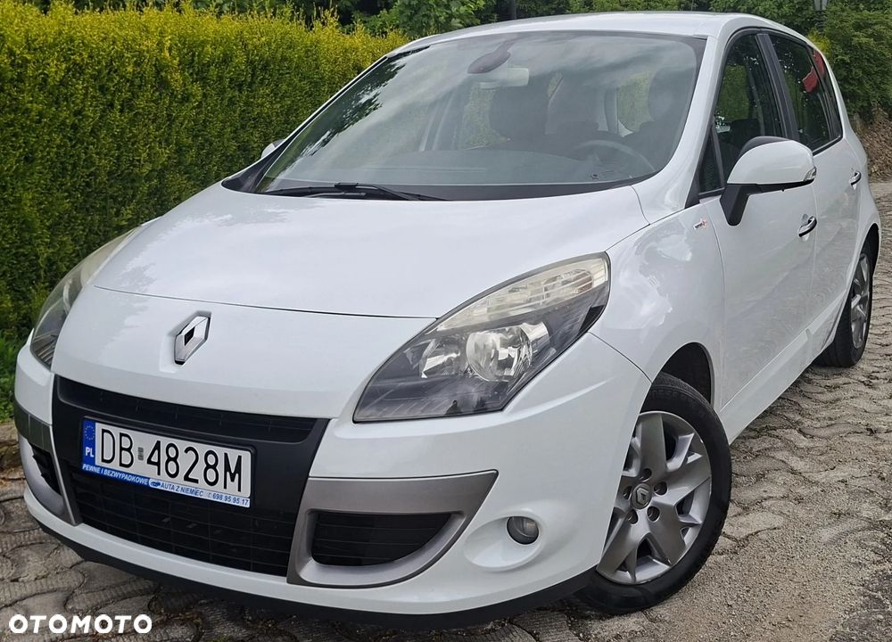 Renault Scenic 1.6 16V 110 TomTom Edition - 2
