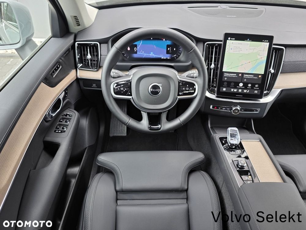 Volvo XC 90 - 22