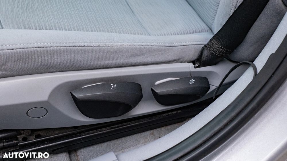 BMW Seria 1 116i - 17