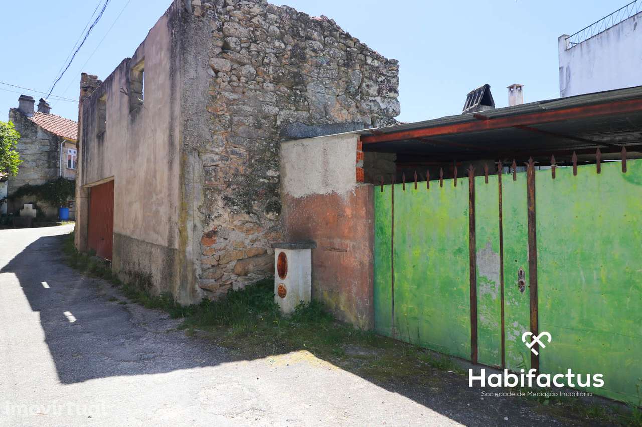 Moradia Devoluta T2 Venda em Santiago de Cassurrães e Póvoa de Cervães - Grande imagem: 2/3