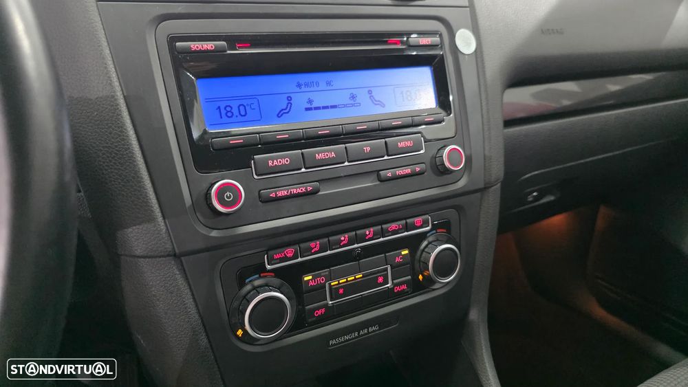 VW Golf - 29