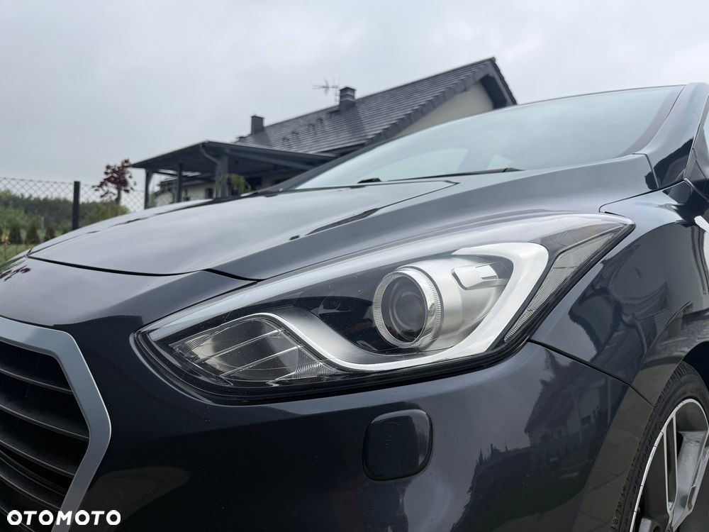 Hyundai i30 1.6 T GDI Turbo - 14