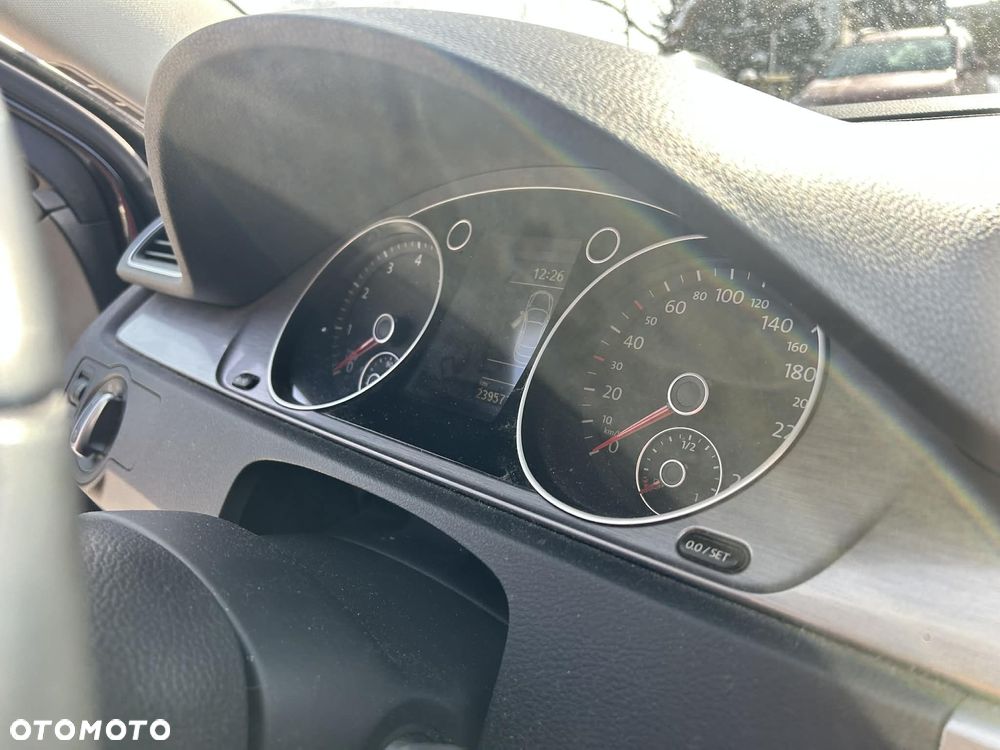 Volkswagen Passat 1.4 TSI BMT Trendline - 9