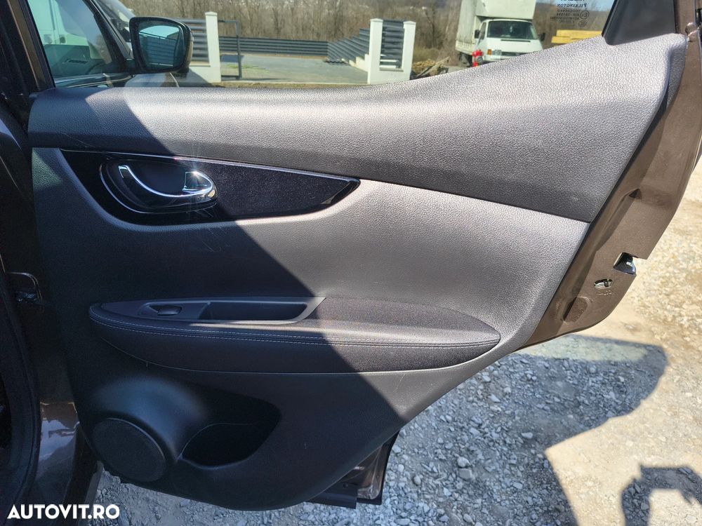 Nissan Qashqai 1.2 DIG-T Start/Stop Tekna - 16