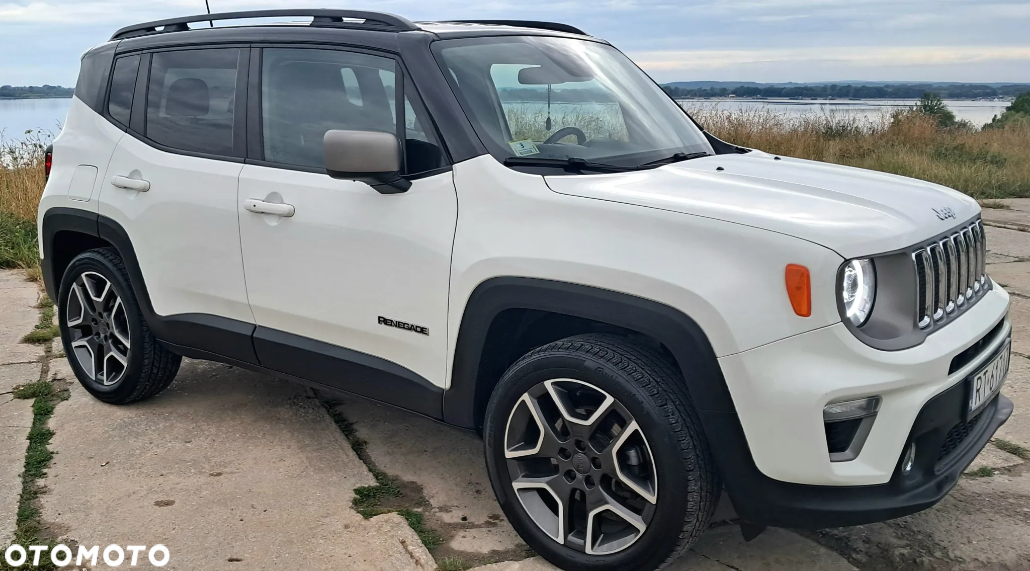 Jeep Renegade - 10