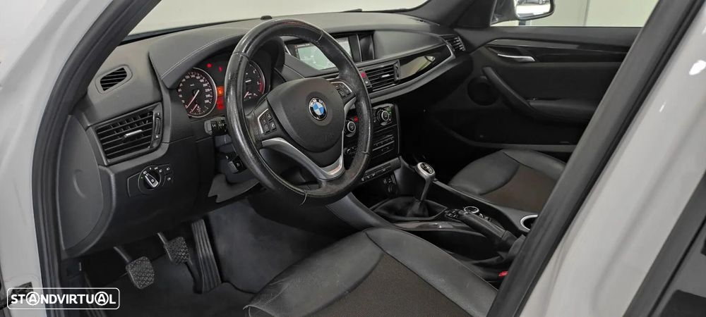 BMW X1 18 d sDrive Line Sport - 17
