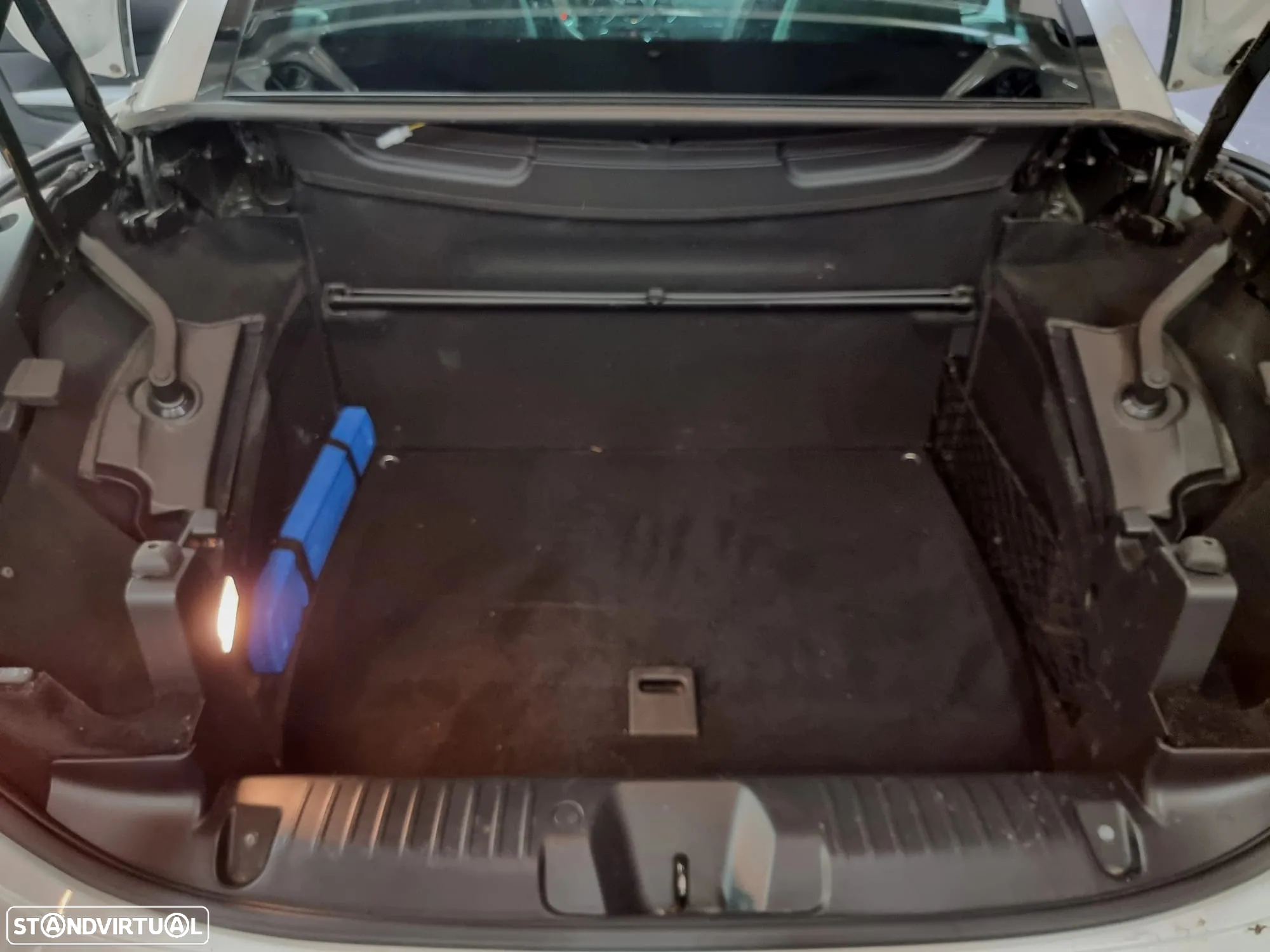 Peugeot 308 CC 1.6 THP Roland Garros - 30