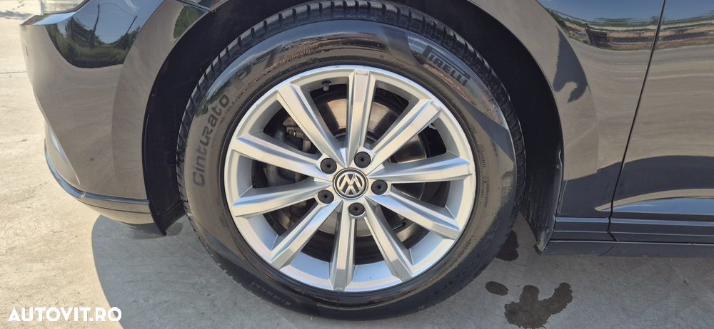 Volkswagen Passat 2.0 TDI DSG Comfortline - 10