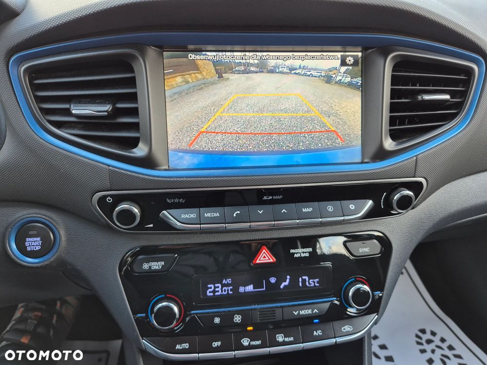 Hyundai IONIQ - 17