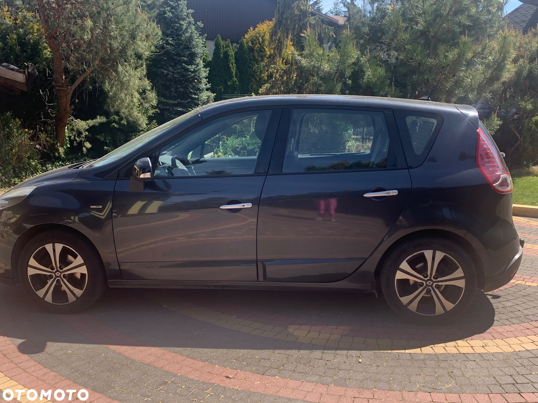 Renault Scenic 2.0 16V 140 CVT Bose Edition - 2