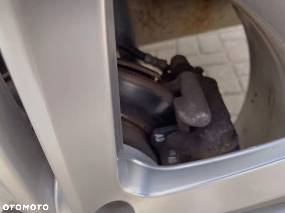 Volkswagen Polo 1.4 TDI (Blue Motion Technology) Comfortline - 21