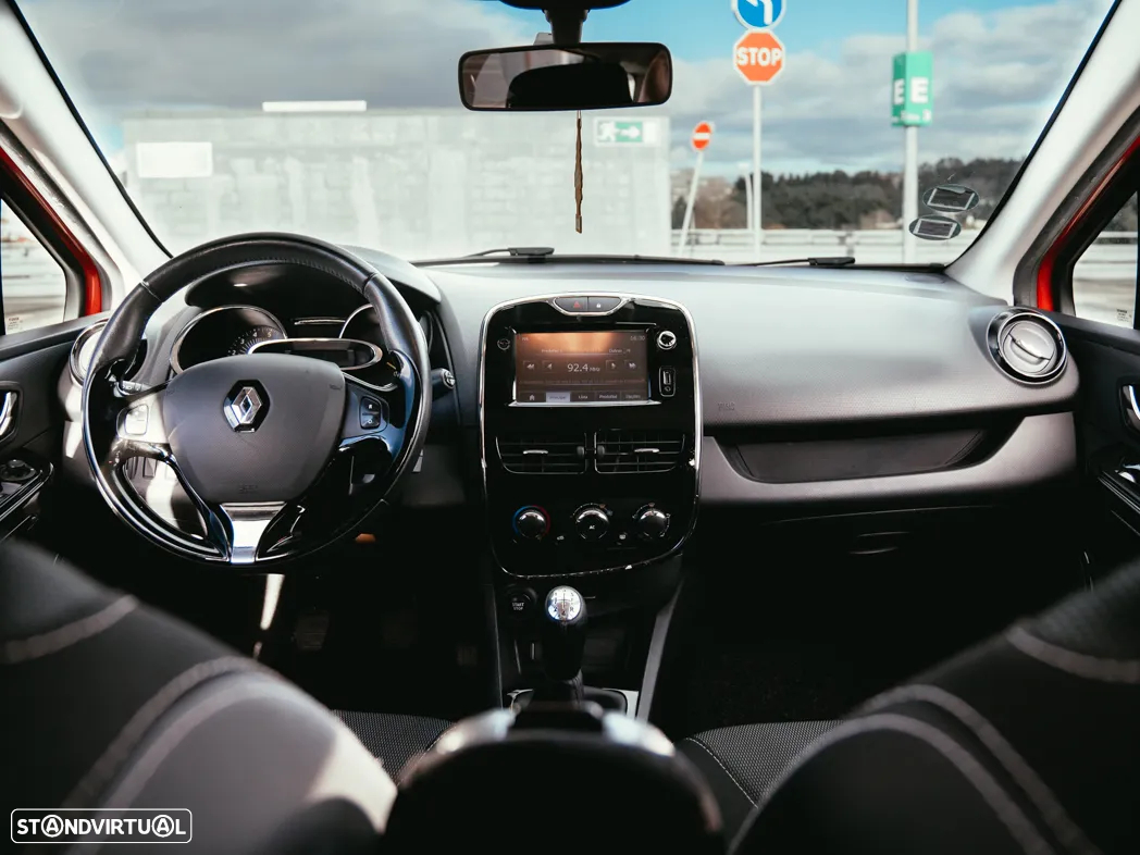 Renault Clio Sport Tourer 1.5 dCi Confort - 12
