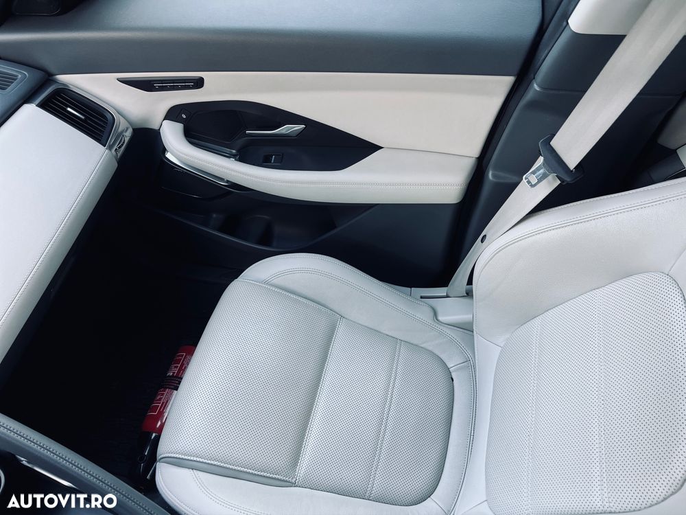Jaguar E-Pace P200 AWD SE - 26