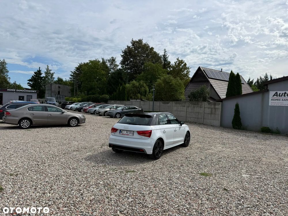Audi A1 Sportback 1.2 TFSI S line Sportpaket - 3