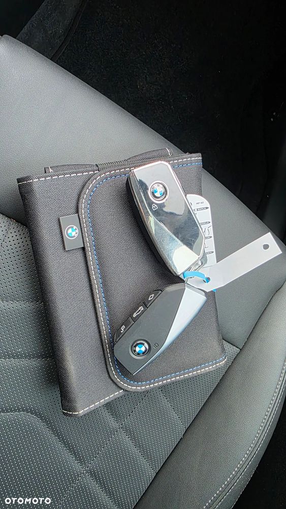 BMW X1 sDrive18i xLine - 28