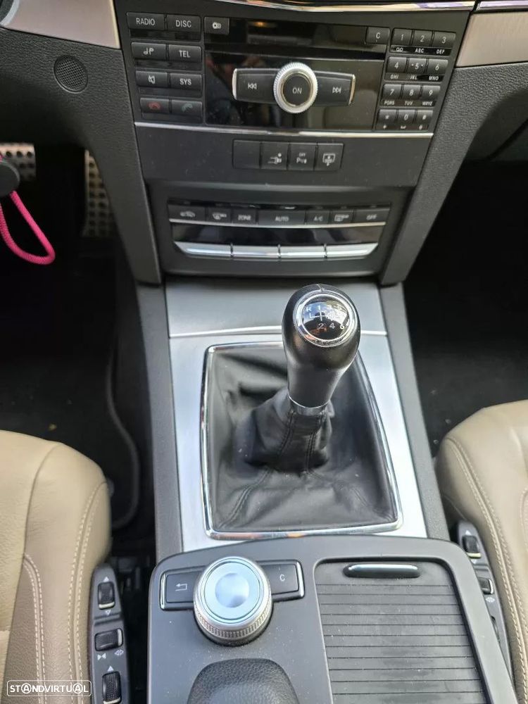 Mercedes-Benz E 250 CDi Avantgarde BlueEfficiency - 18