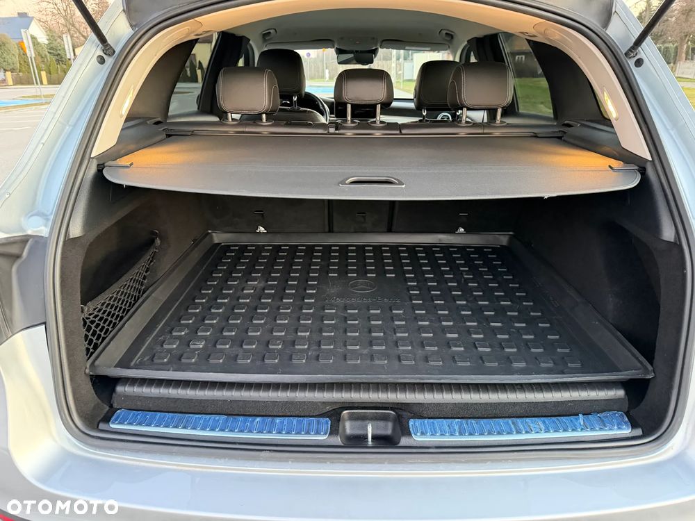 Mercedes-Benz GLC 300 de 4Matic 9G-TRONIC - 11