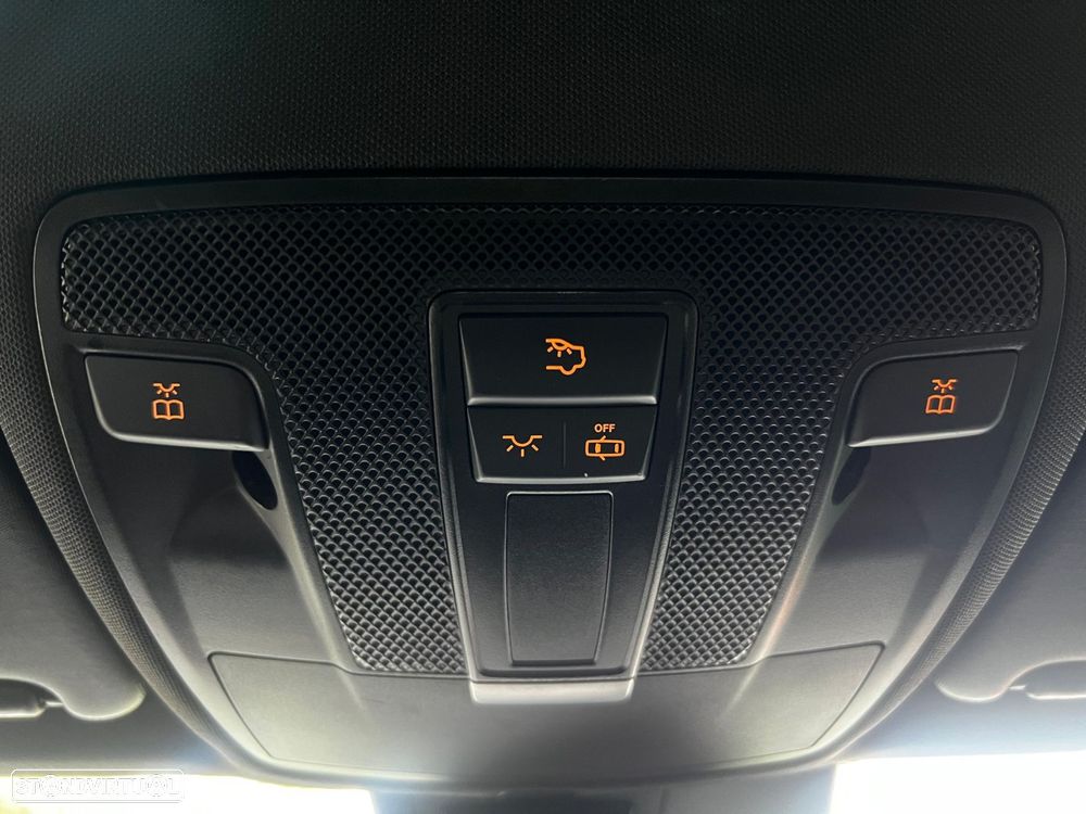 Mercedes-Benz CLA 180 d Shooting Brake - 42