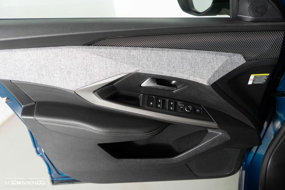 Peugeot 5008 Hybrid 145 e-DSC6 GT Exclusive - 21