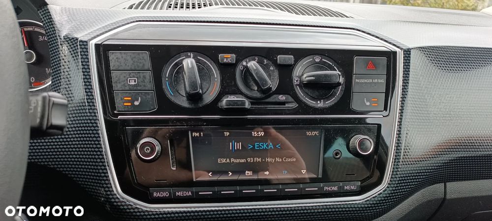 Volkswagen up! move - 6