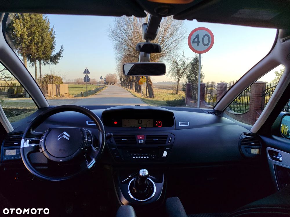 Citroën C4 Picasso 1.8i Impress - 9
