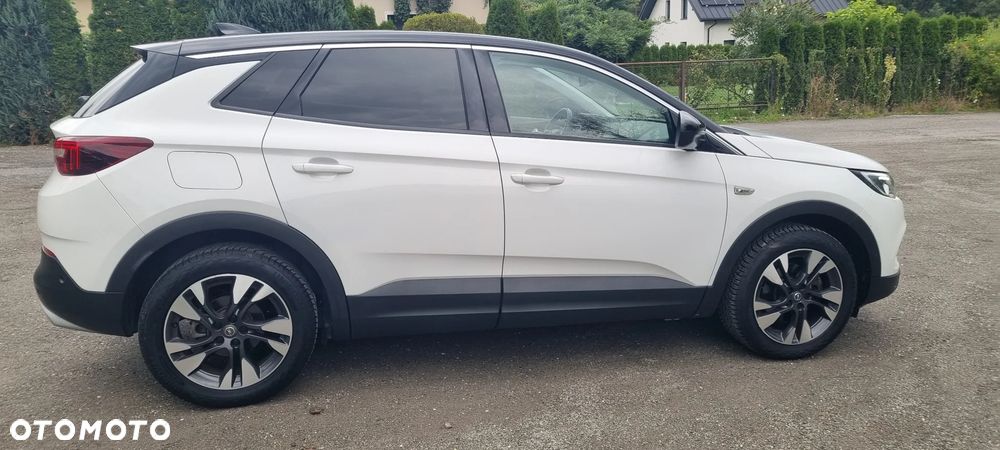 Opel Grandland X 1.2 T GPF Design Line S&S - 8