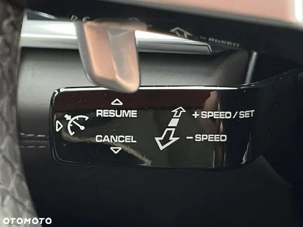 Porsche Panamera - 24