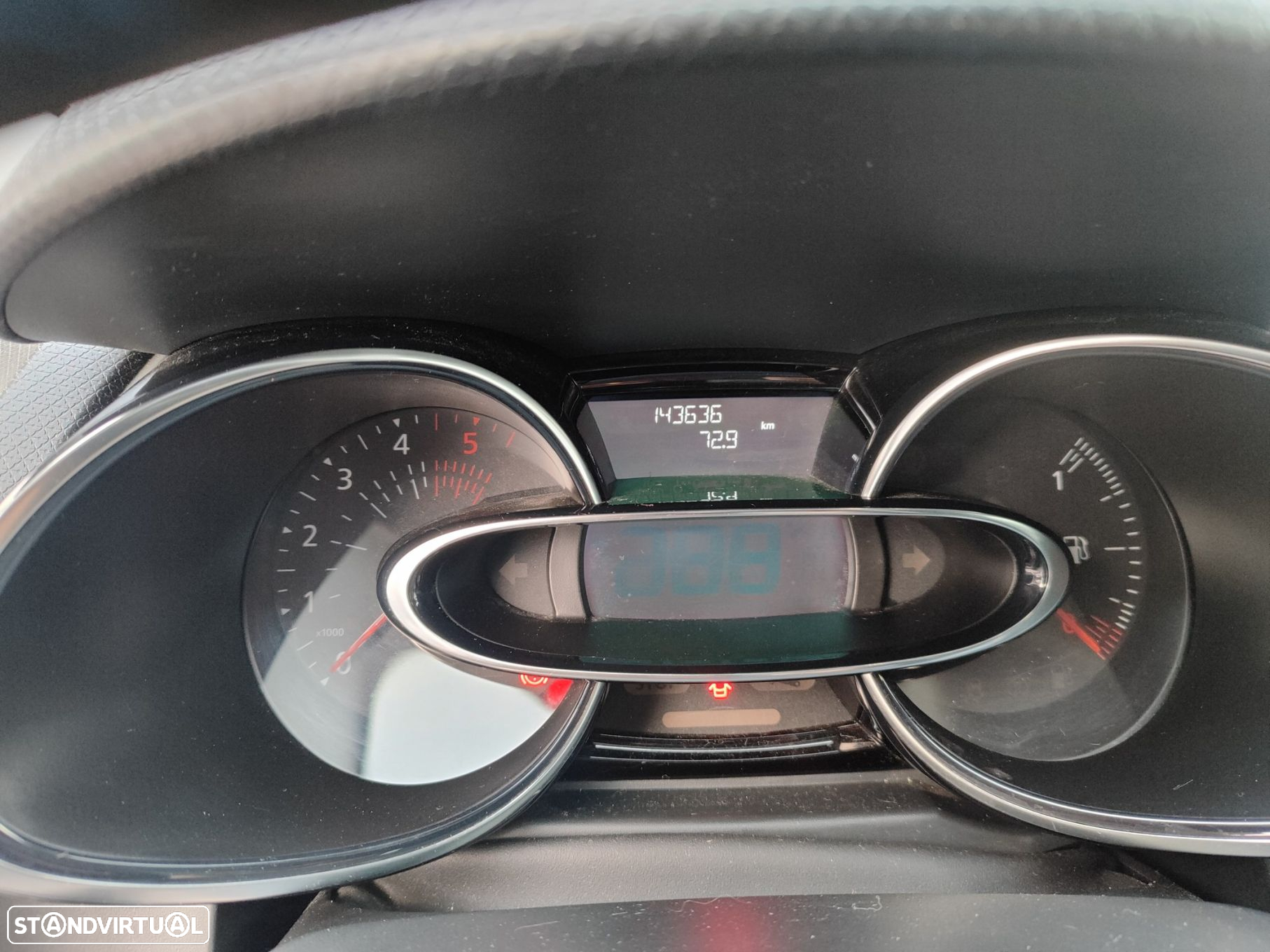 Renault Clio Sport Tourer 1.5 dCi GT Line - 14