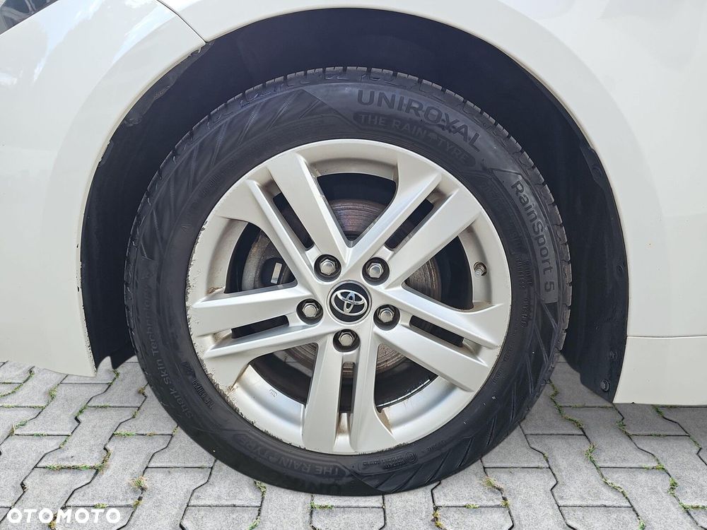Toyota Corolla - 10