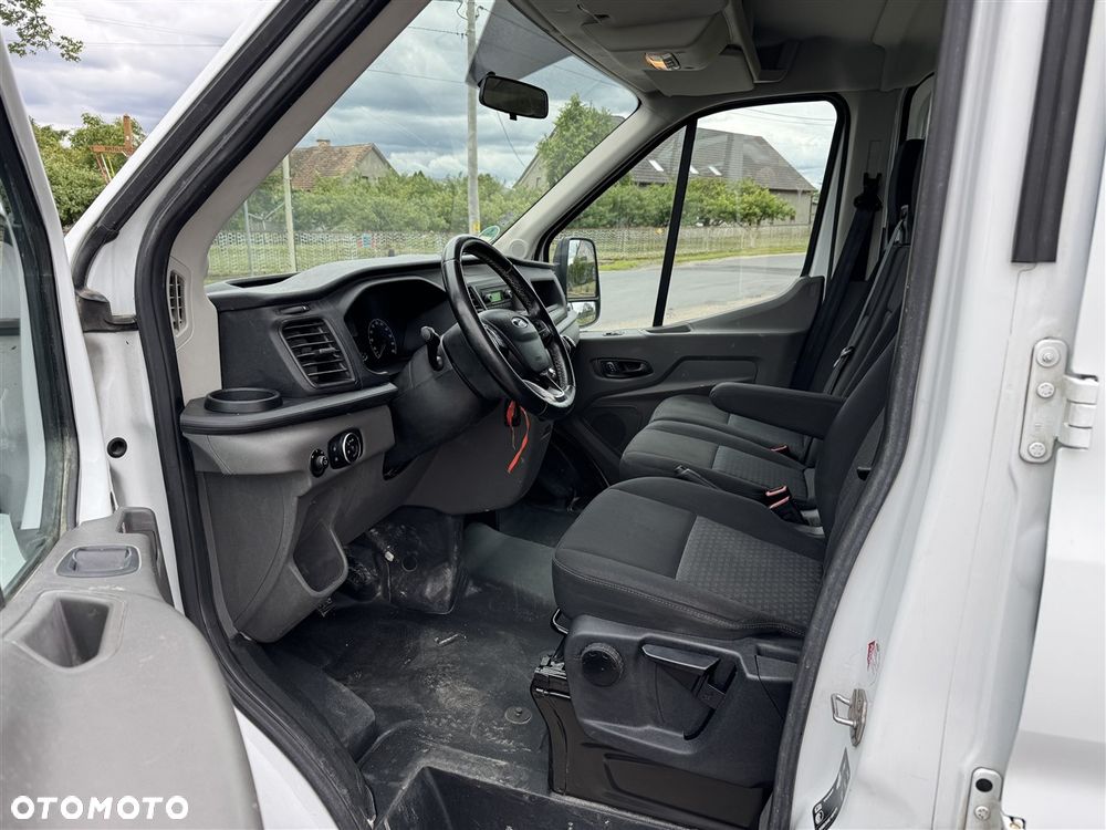 Ford TRANSIT MK8 - 11