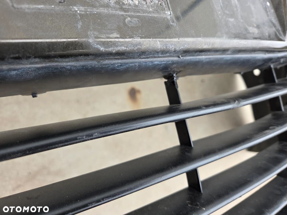 Zderzak przedni Citroen C4 B7 II 6PDC - 15