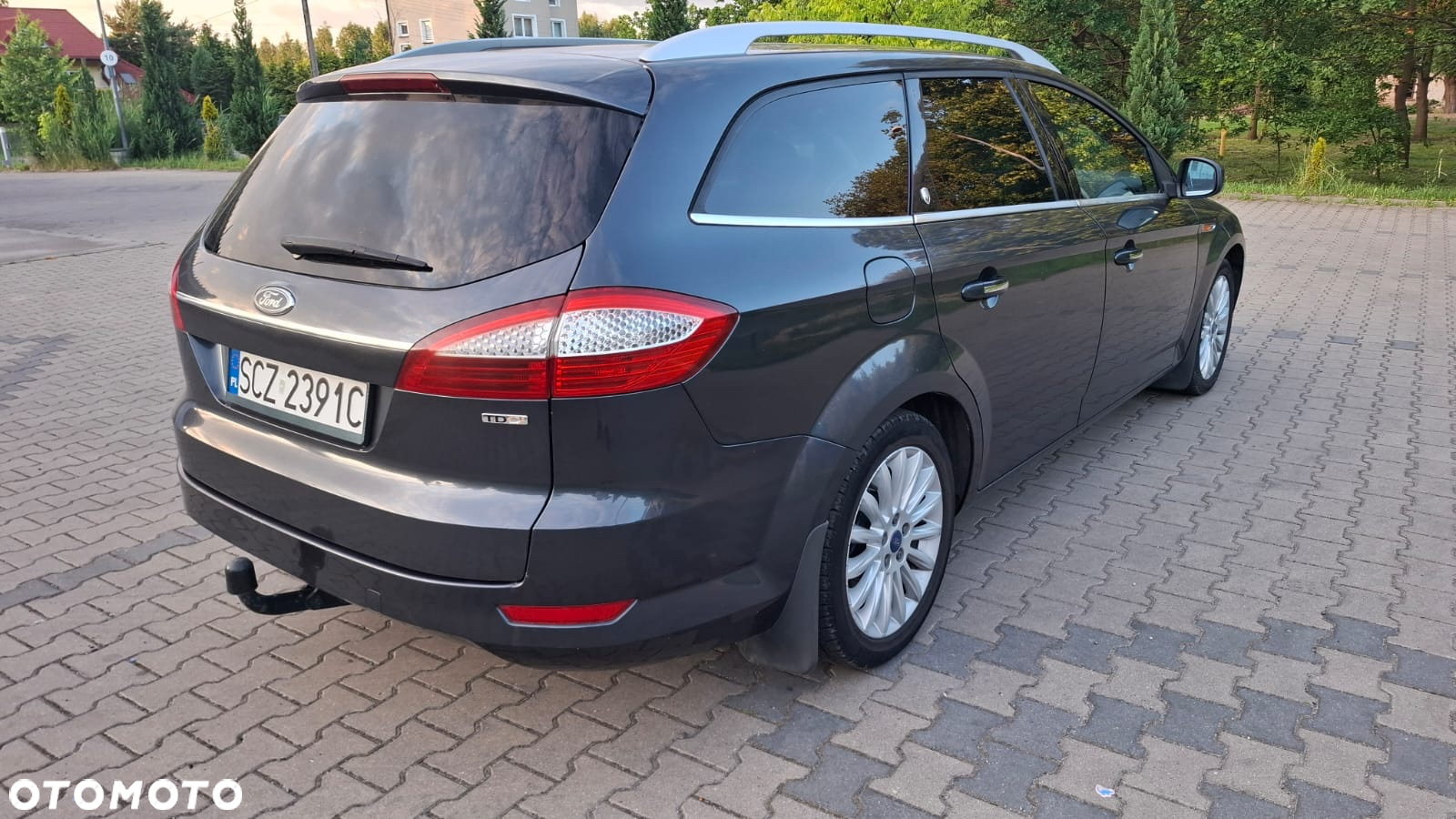 Ford Mondeo 2.0 TDCi Ghia - 11
