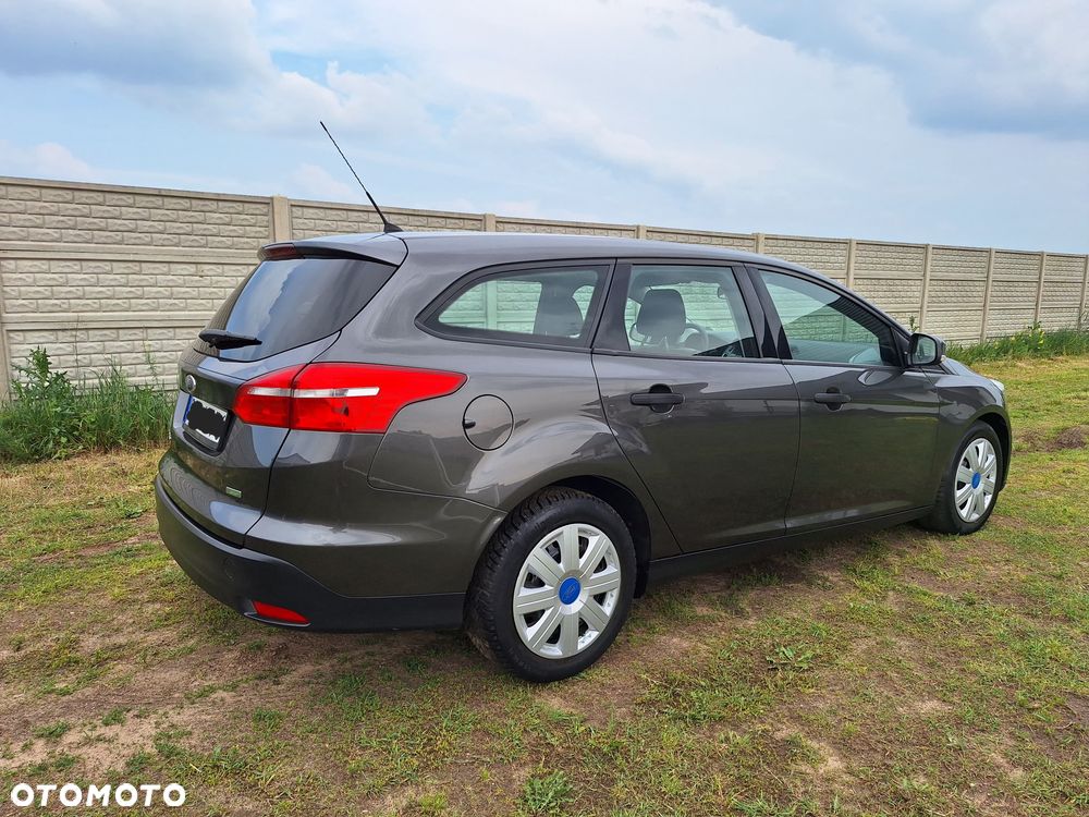 Ford Focus 1.0 EcoBoost Trend - 4