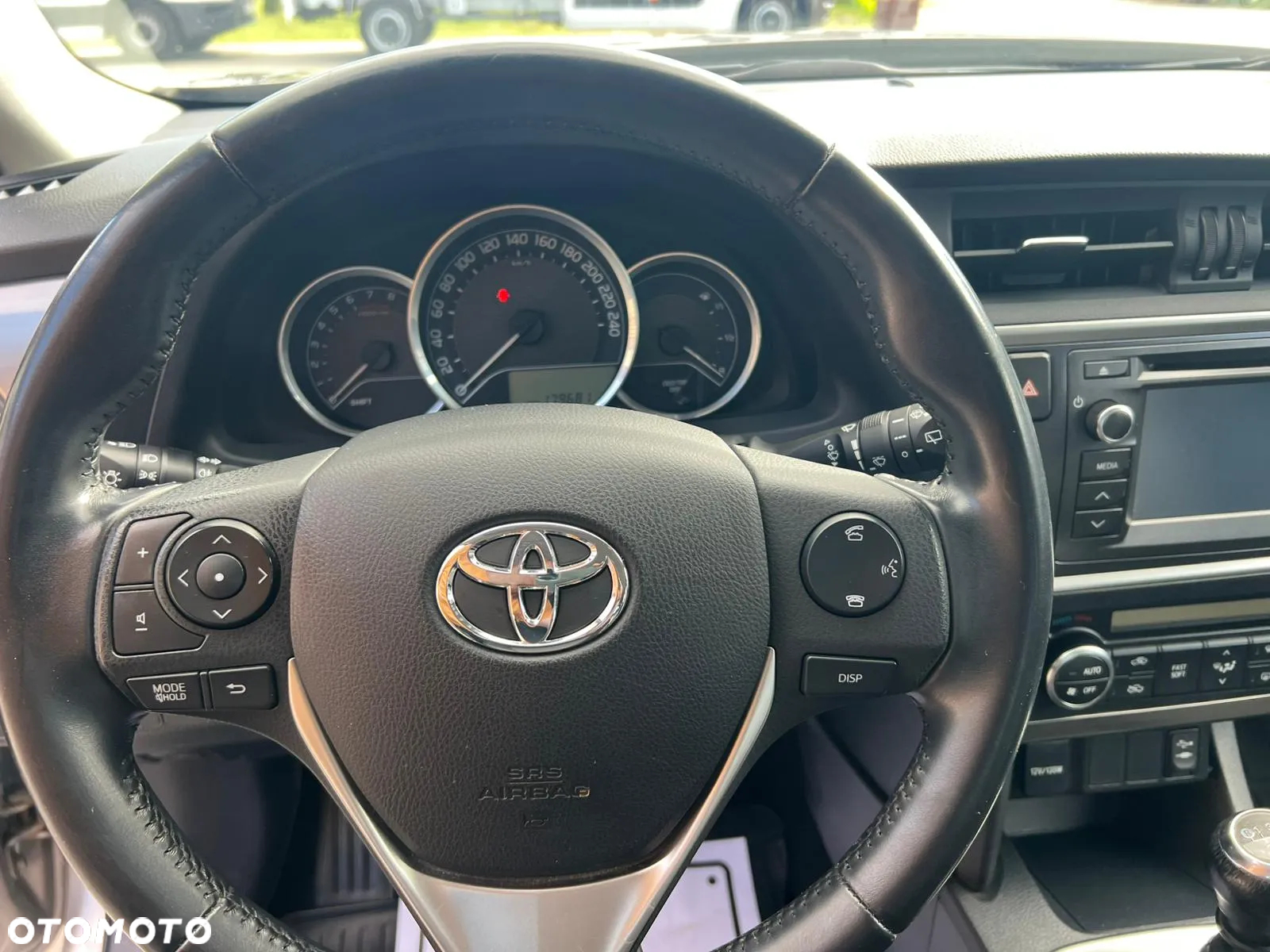 Toyota Auris 1.33 VVT-i Life - 20