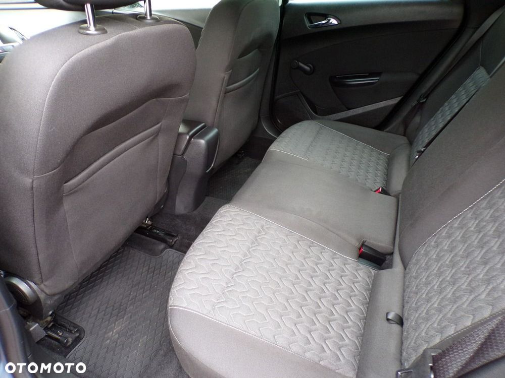 Opel Astra 1.4 T Cosmo - 26