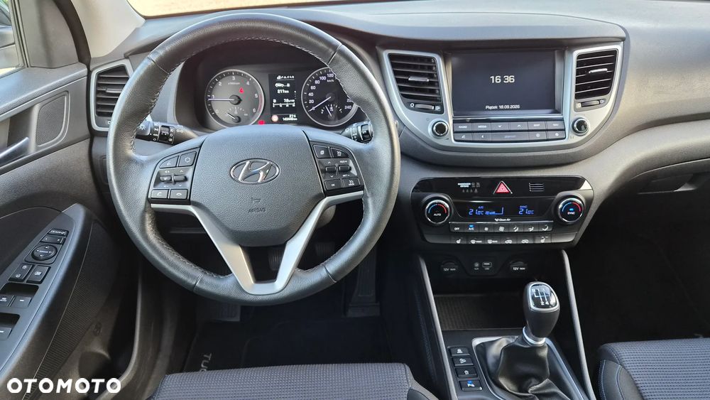 Hyundai Tucson 1.7 CRDI BlueDrive Style 2WD - 8