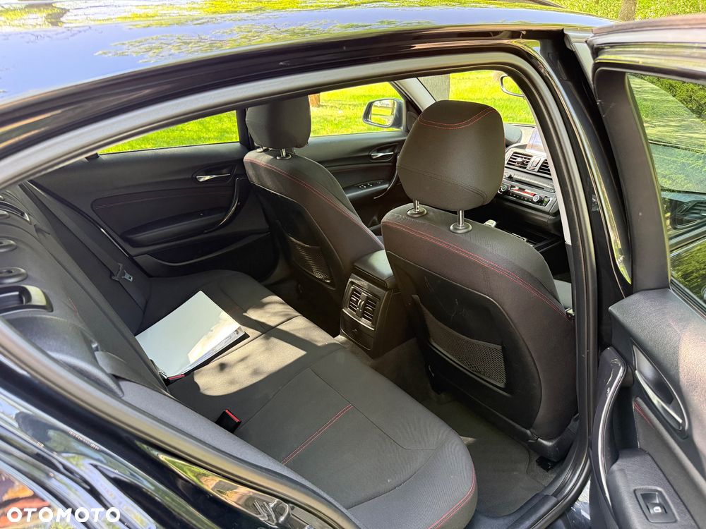 BMW Seria 1 120d Sport-Aut - 29
