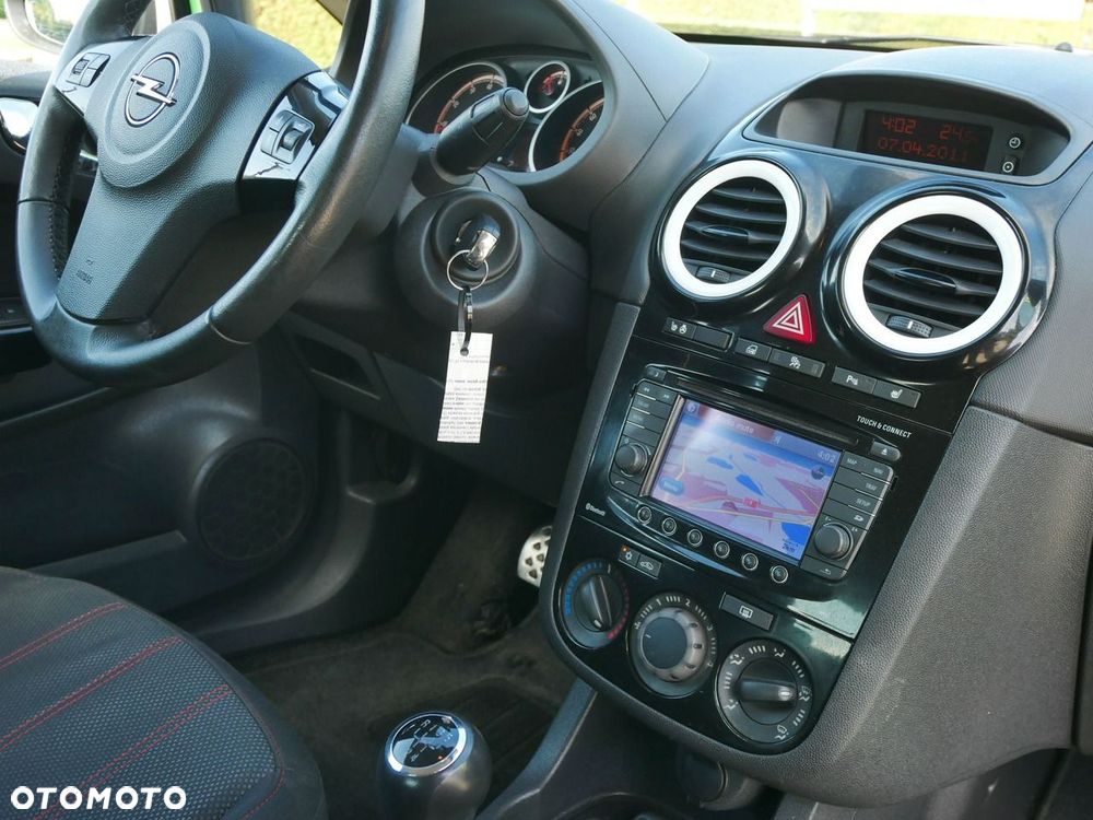 Opel Corsa 1.4 16V Sport - 22