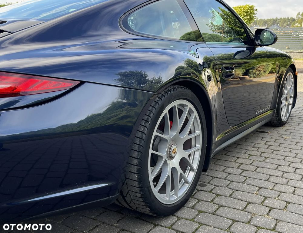 Porsche 911 Carrera GTS PDK - 10