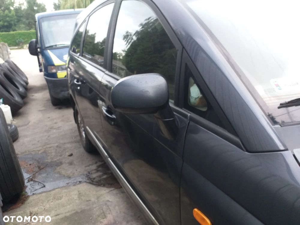 Auto na części - SSangyoung Rodius 165 diesel Silnik Skrzynia Drzwi Maska Klapa Błotnik Zderzak Lampa Szyba Klamka Lusterko Deska Kokpit - 7