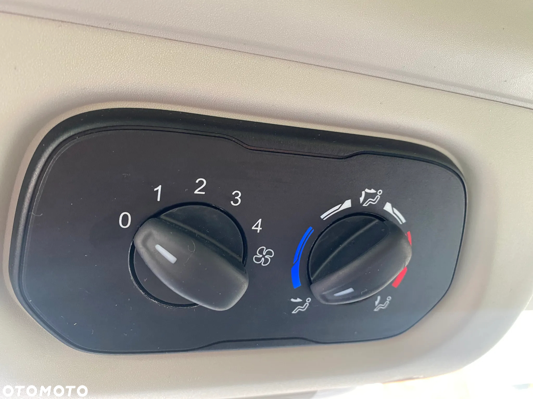 Ford Transit - 20