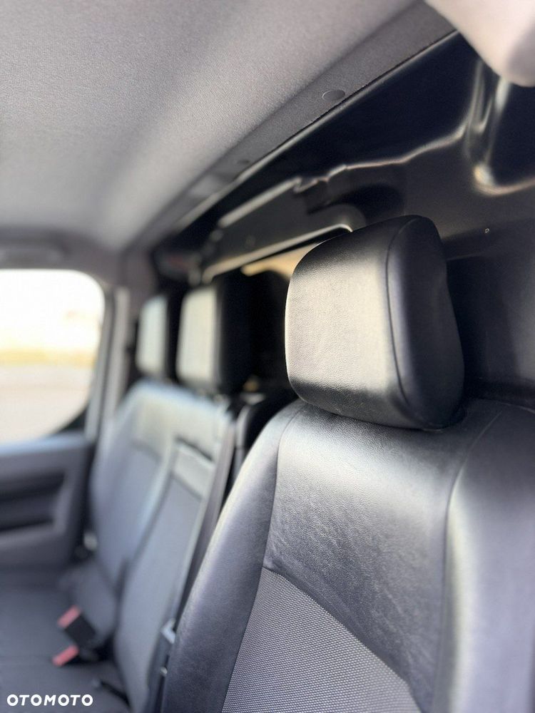 Opel Vivaro - 21