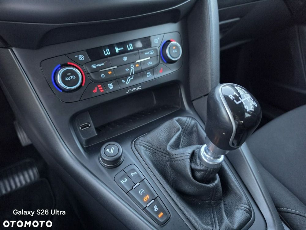 Ford Focus - 37