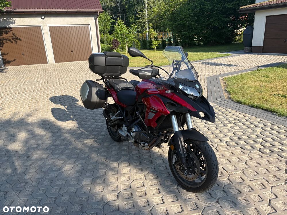 Benelli TRK 502 - 4