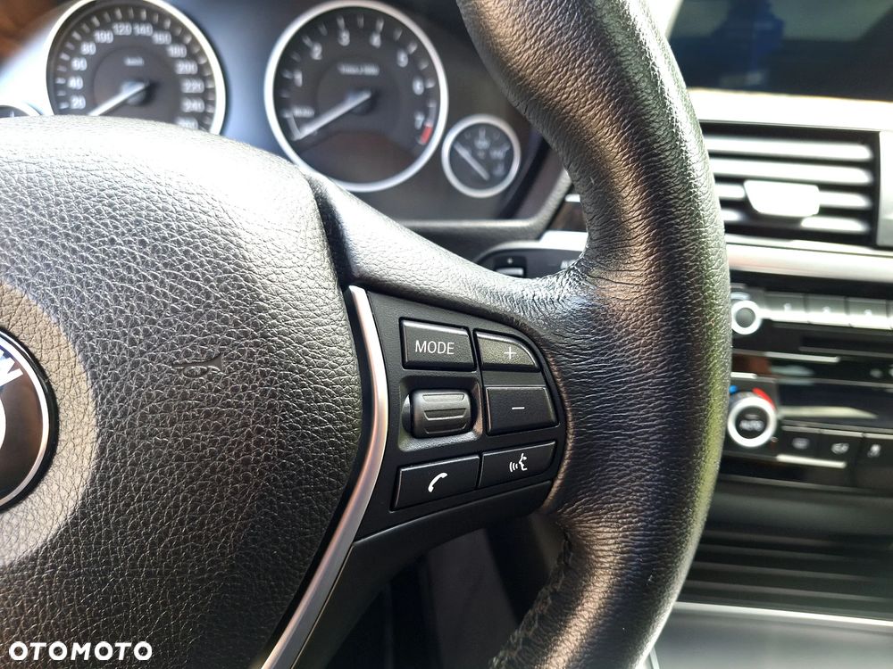 BMW Seria 3 320i Luxury Line - 20