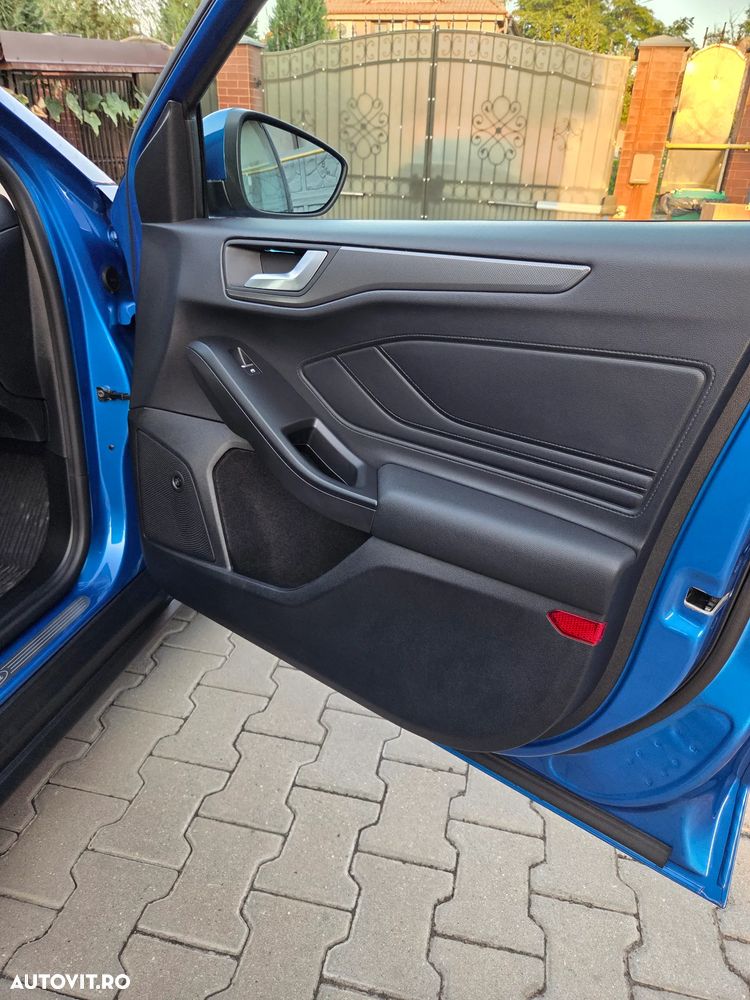 Ford Focus 2.0 EcoBlue Titanium Business - 26