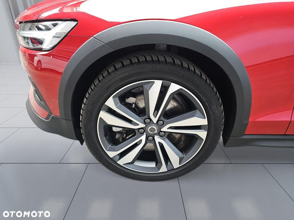 Volvo V60 Cross Country Plus B5 B AWD - 35