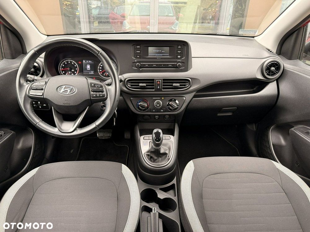 Hyundai i10 - 12