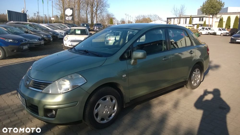 Nissan Tiida 1.6 Tekna - 2