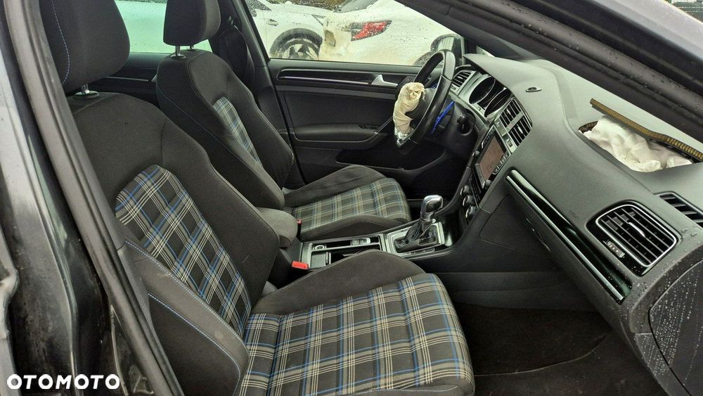 Volkswagen Golf 1.4 TSI Plug-In-Hybrid GTE - 13